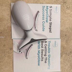 Derma MyoGlow Facial Massager